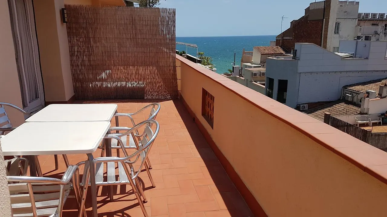 Apart-Hotel Miramar Badalona 2*,